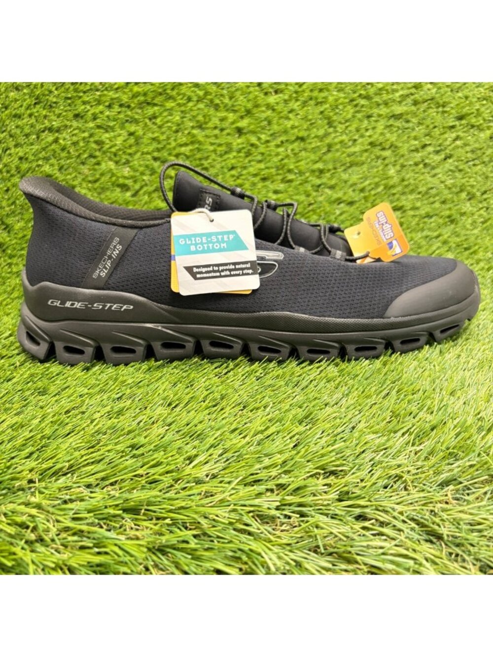 Skechers Glide Step-Zefyr Mens Size 13 Black Athletic Slip-On Shoes Sneakers